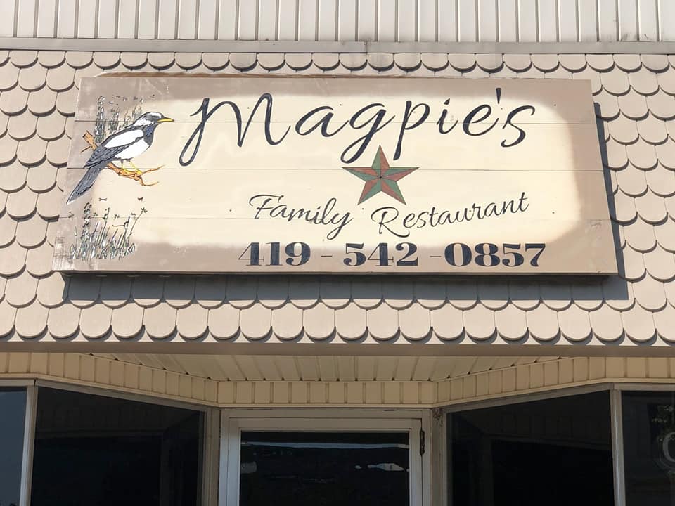 Magpies Family Restaurant Storefront